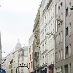 Charming Parisian Stay Just Steps From Montmartre