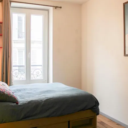 Charming Parisian Just Steps From Montmartre Apartment Paris