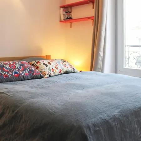 Charming Parisian Just Steps From Montmartre * Paris