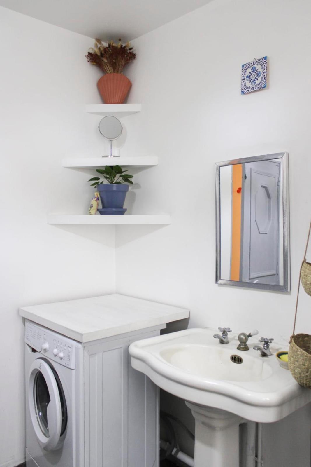 Charming Parisian Just Steps From Montmartre